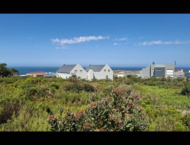 1,338M² VACANT LAND FOR SALE IN SUNNY SEAS ESTATE